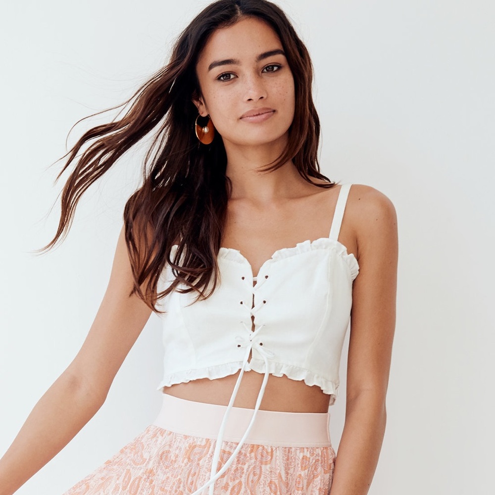 Aritzia Wilfred Linen Crop Blouse